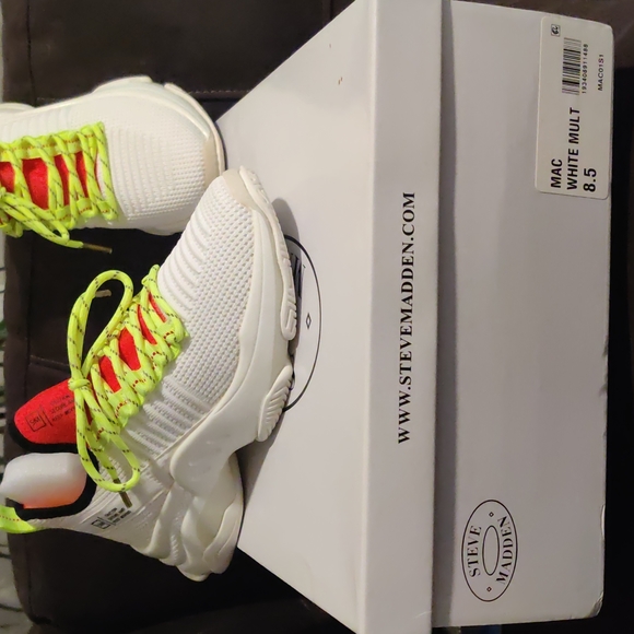 steve madden mac white